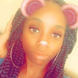 Meet your Posher, Tiffany